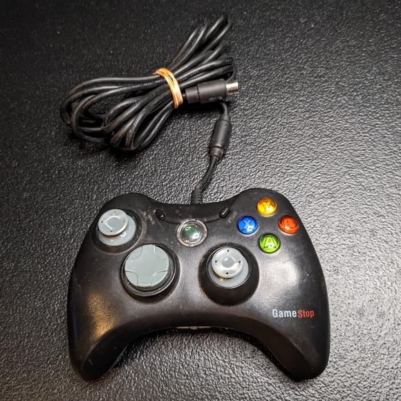 Microsoft Xbox 360 Wired Controllers (2 preowned) Black/Clear - Picture 8 of 12